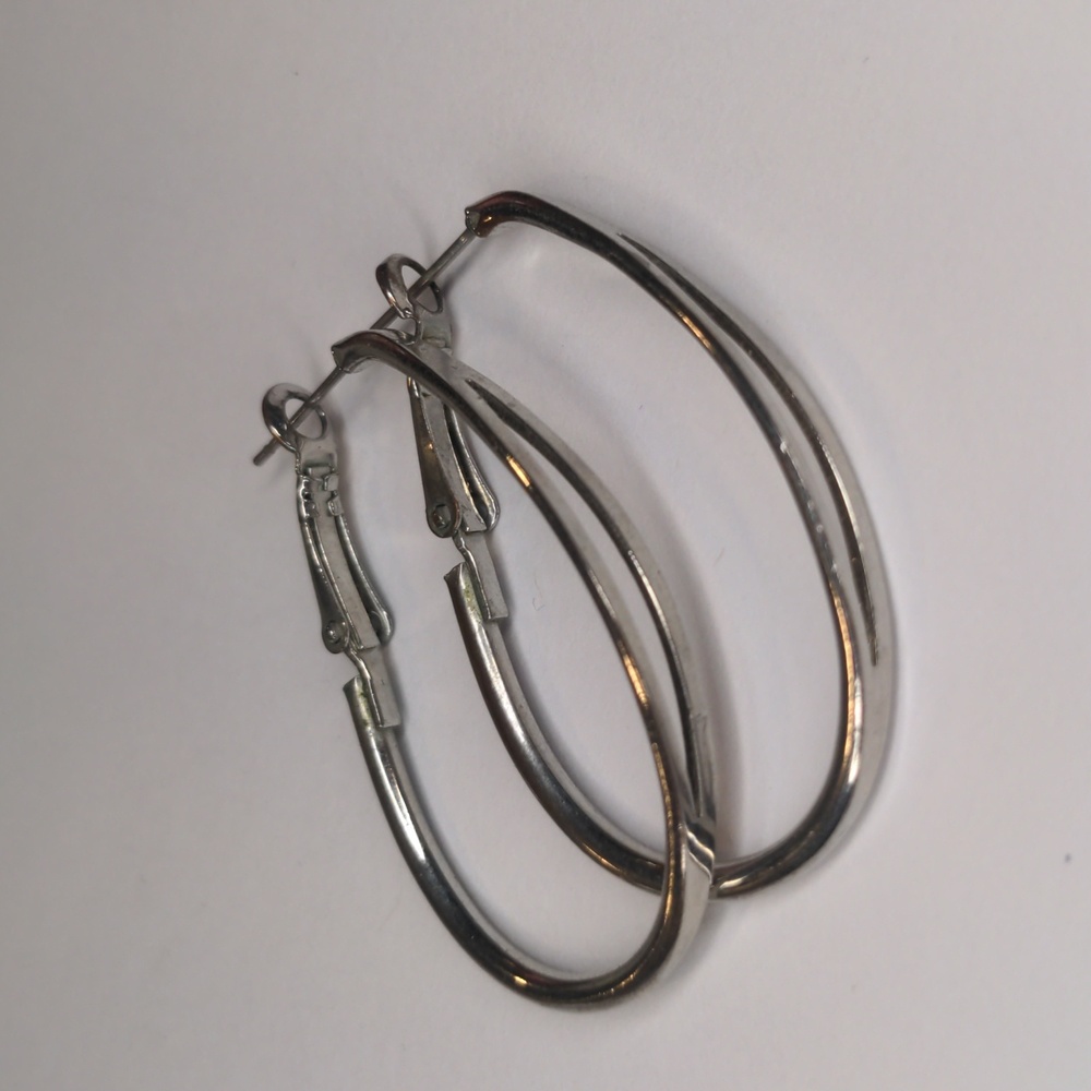 Vintage Elongated Oval Hoop Earrings Silver Tone - Pierced Classic Timeless